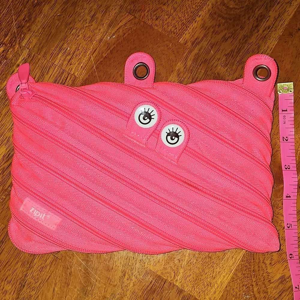 ZIPIT-Kids Hot Pink and White school case. Like new condition